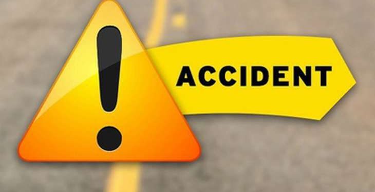 Tractor hits scooty