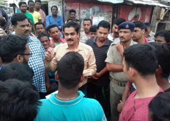 Road blockade against power cuts