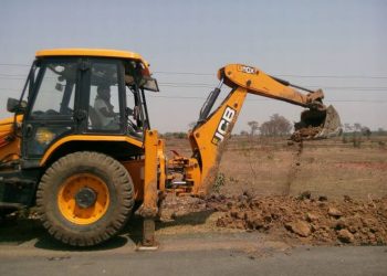 Women operate heavy earth moving machinery in Odisha