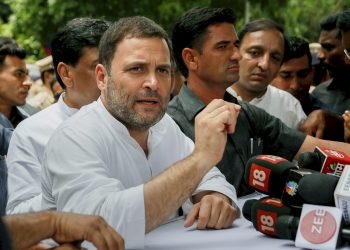 Thane: Congress President Rahul Gandhi addresses the media personnel outside a court at Bhiwandi, in Thane on Tuesday, June 12, 2018. Gandhi was framed in a defamation case for a speech at an election rally in 2014 in which he had alleged that the RSS was behind the killing of Mahatma Gandhi. (PTI Photo)(PTI6_12_2018_000086B)