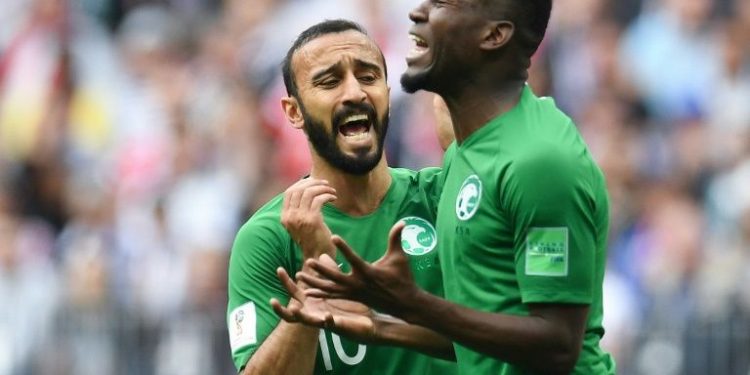 Saudi Arabian show their anger out players after missing out on a goal