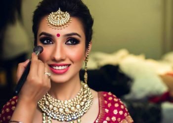 makeup tricks for gold jewellery