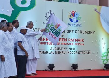 Chief Minister Naveen Patnaik launching the state-level ‘Mu Hero Mu Odisha’ 
programme at Jawaharlal Nehru Indoor Stadium in Cuttack Monday 	OP photo