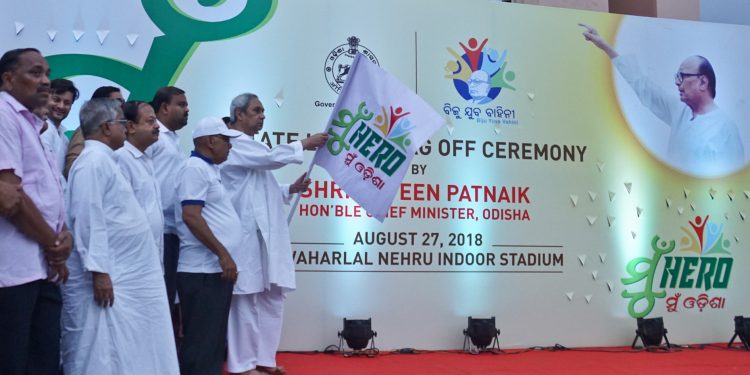 Chief Minister Naveen Patnaik launching the state-level ‘Mu Hero Mu Odisha’ 
programme at Jawaharlal Nehru Indoor Stadium in Cuttack Monday 	OP photo