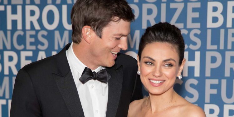 MOUNTAIN VIEW, CA - DECEMBER 03:  Actors Ashton Kutcher and Mila Kunis arrive at the 2018 Breakthrough Prize at NASA Ames Research Center on December 3, 2017 in Mountain View, California.  (Photo by Miikka Skaffari/Getty Images,)