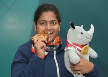 Rahi Sarnobat poses with her gold medal at Palembang, Wednesday