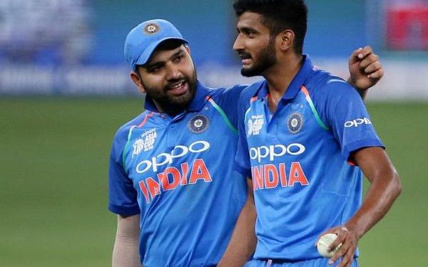 Khaleel Ahmed (R) with India skipper Rohit Sharma