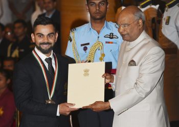 President Ram Nath Kovind confers Rajiv Gandhi Khel Ratna award on cricketer Virat Kohli at the National Sports and Adventure Award at Rashtrapati Bhawan in New Delhi