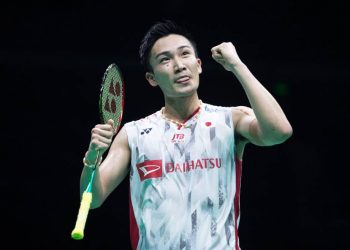 Japan’s Kento Momota outgunned Thai rival Khosit Phetpradab in the final of Japan Open badminton tournament
