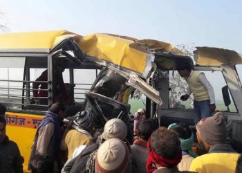 7 school kids among 8 killed in accident