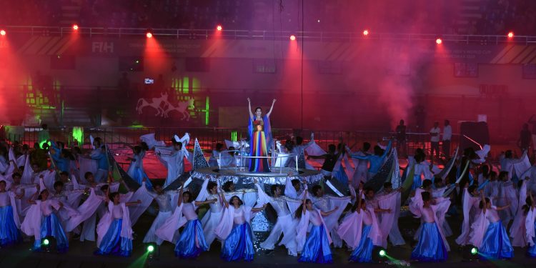 Bollywood actress Madhuri Dixit performing at inagural session in Bhubaneswar on Tuesday.