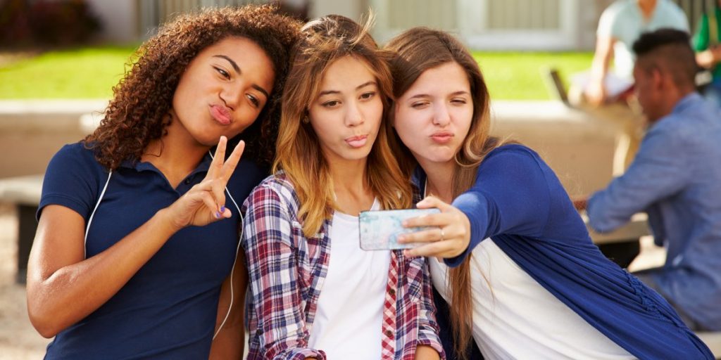 Facebook coaxing teenage girls