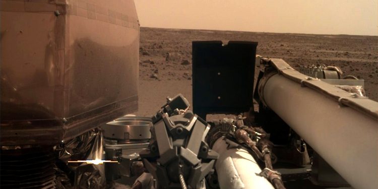 InSight catching rays on Mars: NASA