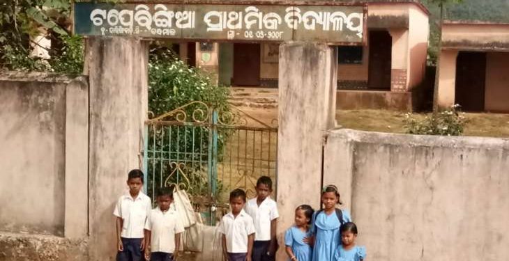 Students return home as teachers bunk school