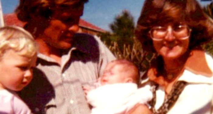 Chris Dawson and Lynette Dawson(R), his wife with their children.