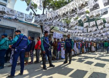 Voting in Bangladesh's parliamentary election, which ended at 4:00pm (1000 GMT), was held under tight security. (AFP)