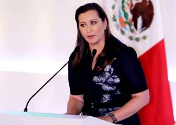 Martha Erika Alonso, governor of the state of Puebla, delivers a speech during her swearing-in ceremony in Puebla, Mexico, December 14, 2018. (REUTERS)