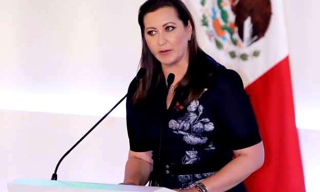Martha Erika Alonso, governor of the state of Puebla, delivers a speech during her swearing-in ceremony in Puebla, Mexico, December 14, 2018. (REUTERS)
