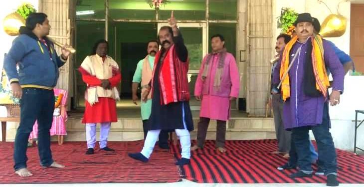 Bhubaneshwar Pradhan (centre) with the rest of the crew members at the rehearsals for the main act. (PNN)