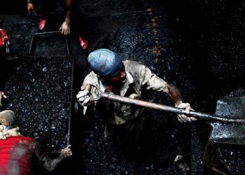 Coal workers digging for coal in a seventy feet deep rathole mine in the Jaintia Hills in Meghalaya. (YOUTUBE)