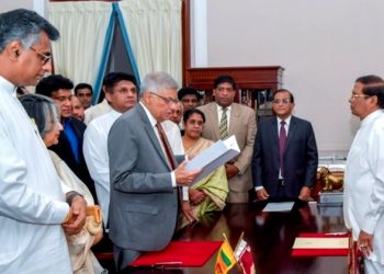 Sri Lanka's Prime Minister Ranil Wickremesinghe addresses his supporters and the party members after assuming duties in Colombo, Sri Lanka December 16, 2018. (REUTERS)