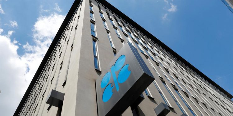 FILE PHOTO: The logo of the Organization of the Petroleoum Exporting Countries (OPEC) is seen at OPEC's headquarters in Vienna, Austria June 19, 2018.(REUTERS)
