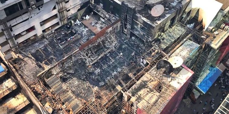 Fire mishap at Kamala mills Mumbai killed 14. (PTI)