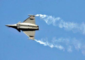 A Rafale fighter jet performs during the Aero India air show at Yelahanka air base in Bengaluru, India, February 18, 2015. REUTERS