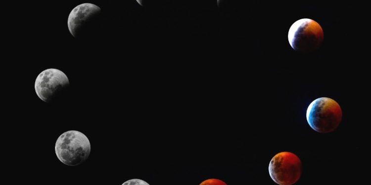 A composite photo shows all the phases of the so-called Super Blood Wolf Moon total lunar eclipse (Luis ACOSTA)