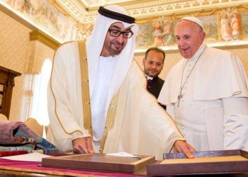 Pope Francis (R) exchanges gifts with Crown Prince of Abu Dhabi Mohammed bin Zayed bin Sultan Al-Nahyan (L), during a private audience at the Vatican in 2016. (AP)