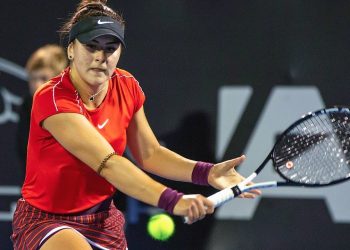 Bianca Andreescu in action against Hsieh Su-Wei in Auckland, Saturday