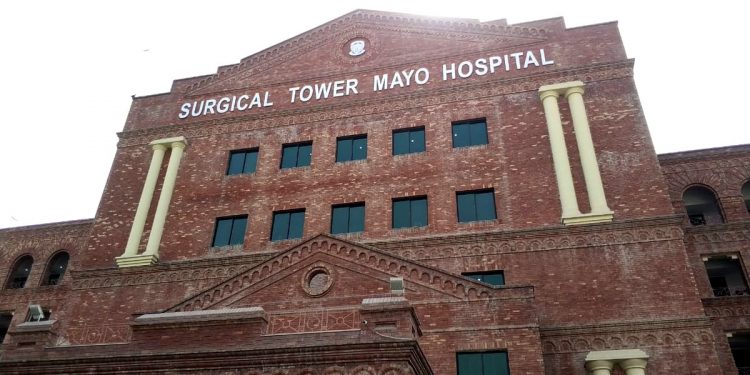 Lahore's Mayo Hospital (Twitter)