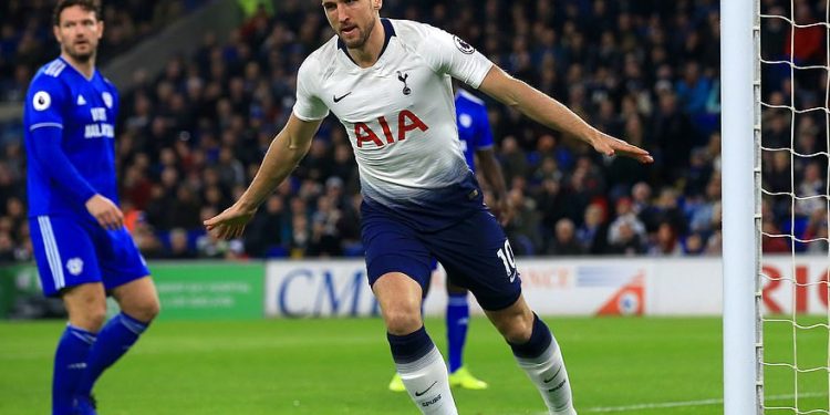 London:  Harry Kane insists Tottenham will shake off their Premier League collapse as the England star looks to fire his team into the Champions League quarter-finals against Borussia Dortmund Tuesday.
In the space of seven days, Tottenham's hopes of winning the Premier League have been shattered by defeats at Burnley and Chelsea and Saturday's north London derby draw against Arsenal.
It was just the latest Tottenham failure when the stakes have been at their highest since Mauricio Pochettino took charge five years ago.
But Kane is convinced Tottenham are capable of recovering from a painful week and he challenged his team to use their Champions League last-16 second leg in Dortmund as fuel to speed up their revival.
"Two disappointing results in a week, this was the perfect game, a north London derby to show passion and show fans we are ready to fight for the rest of the season," said Kane, who scored their penalty equaliser against Arsenal.
"It's a point, we wanted three but it stops the losing streak and we can focus on Dortmund and then Southampton,” he added. “Over the last week we have put ourselves under pressure but we have done it in the past and every game is a big game."
Tottenham have one foot in the last eight after a 3-0 first-leg win at Wembley.
Now they must finish the job against Dortmund to book their first Champions League quarter-final appearance since 2011.
That would leave Tottenham within touching distance of their first European semi-final since winning the UEFA Cup in 1984.
Progressing in Europe's elite club competition could be essential for Tottenham to convince Kane that they can provide him with the platform to win major honours.
Without a top trophy since the 2008 League Cup, Tottenham's barren spell is reportedly weighing heavily on Kane, who was said to be ‘devastated and angry’ following their 2-0 defeat at Chelsea on Wednesday.
AFP