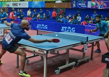 Odisha’s Asif Haque (L) in action during his match against Sourav Saha of Haryana at Cuttack, Friday 