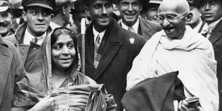 Mahatma Gandhi at Boulogne station with Mrs Sarojini Naidu, on the way to England to attend the Round Table Conference as the representative of the Indian Nationals. (AFP/Getty Images)