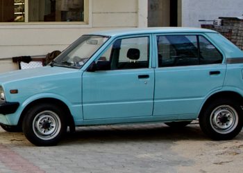 Maruti 800 DX of the first generation