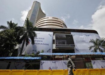 Sensex, Nifty further gains in early trade