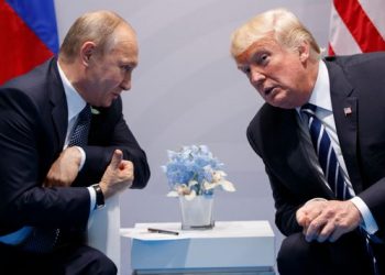 Vladimir Putin (L) and Donald Trump during their Helsinki meeting