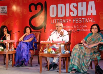 Nirmal Kanti Bhattacharya, Meenakshi Madhavan Reddy, Radha Chakravarty and Rakshanda Jalil during their session (Image credit: Odisha Literary Fest 2016)