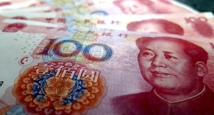 Chinese yuan edges higher to 6.7472 against US dollar