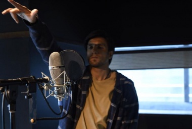 Ranveer Singh, it seems, can do no wrong. He wowed critics with his intense performance as the marauding king Alauddin Khilji in “Padmaavat”, tasted box-office success with “Simmba”, and even married his dream girl, actress Deepika Padukone – all in the space of a year. (REUTERS)