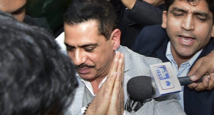 Vadra arrives to appear before ED in New Delhi, February 6 2019 (PTI)