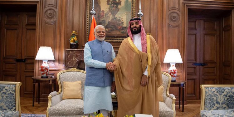 Saudi Arabia's Crown Prince Mohammed bin Salman shakes hands with India's Prime Minister Narendra Modi in Buenos Aires, Argentina November 29, 2018. Bandar Algaloud/Courtesy of Saudi Royal Court/Handout via (REUTERS)