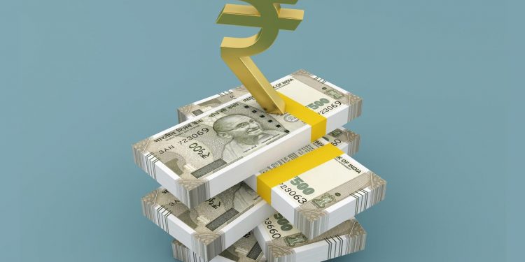 Rupee slips 20 paise to 71.47 vs USD in early trade