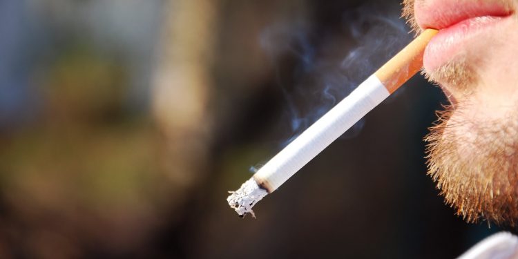 Study says there is no link between dementia and smoking