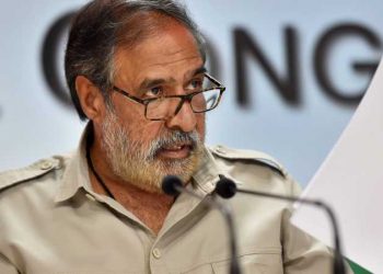 Senior Congress spokesperson Anand Sharma said that in the past five years, India's economy is ‘gasping’ instead of ‘galloping’. (Image: PTI)