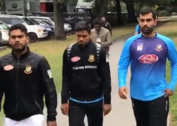 Bangladesh Cricket Board spokesman Jalal Yunus said most of the team were bussed to the mosque in Christchurch and were about to go inside when the incident happened.