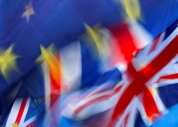 FILE PHOTO: British and EU flags flutter outside the Houses of Parliament during a pro-Brexit and anti-Brexit demonstration, ahead of a vote on Prime Minister Theresa May's Brexit deal, in London, Britain, January 15, 2019. (REUTERS)