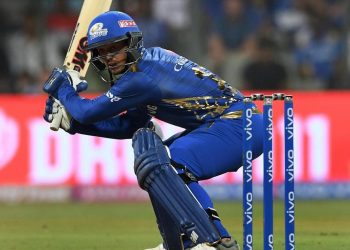 Considering his team's loss to Delhi Capitals in Mumbai, de Kock said it will be a big game for MI against RCB and they need a win to get going. (Image: IANS)