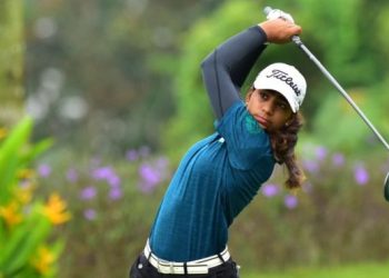 Dagar, who has won a pro event while being an amateur on her home Tour of the Women's Golf Association of India (WGAI), eagled the third and then birdied the ninth.
